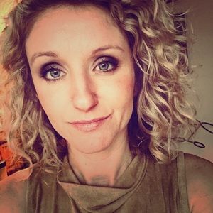 Meet your Posher, Mandi